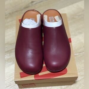 Fitflop Women’s Shuv Leather Plummy Mule/ Clog